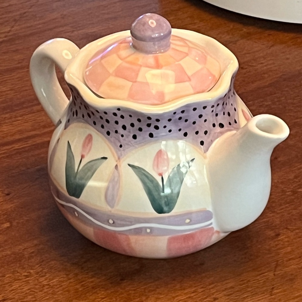 Ashley Collection ceramic spring themed tea pot